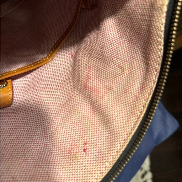 COPY - Dooney and Bourke handbag. - Picture 5 of 7